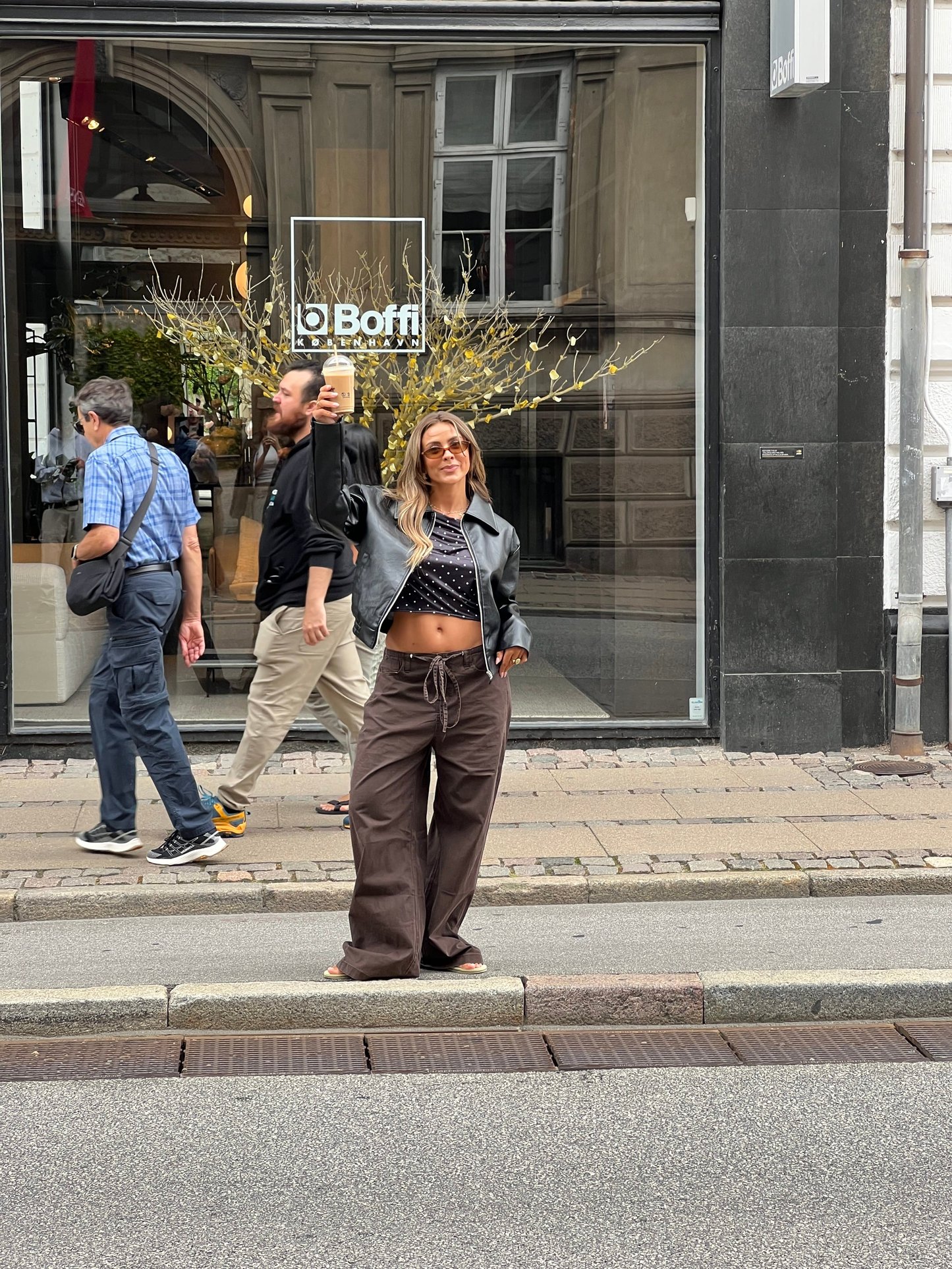 Zara | Women's Relaxed Low Rise Pants