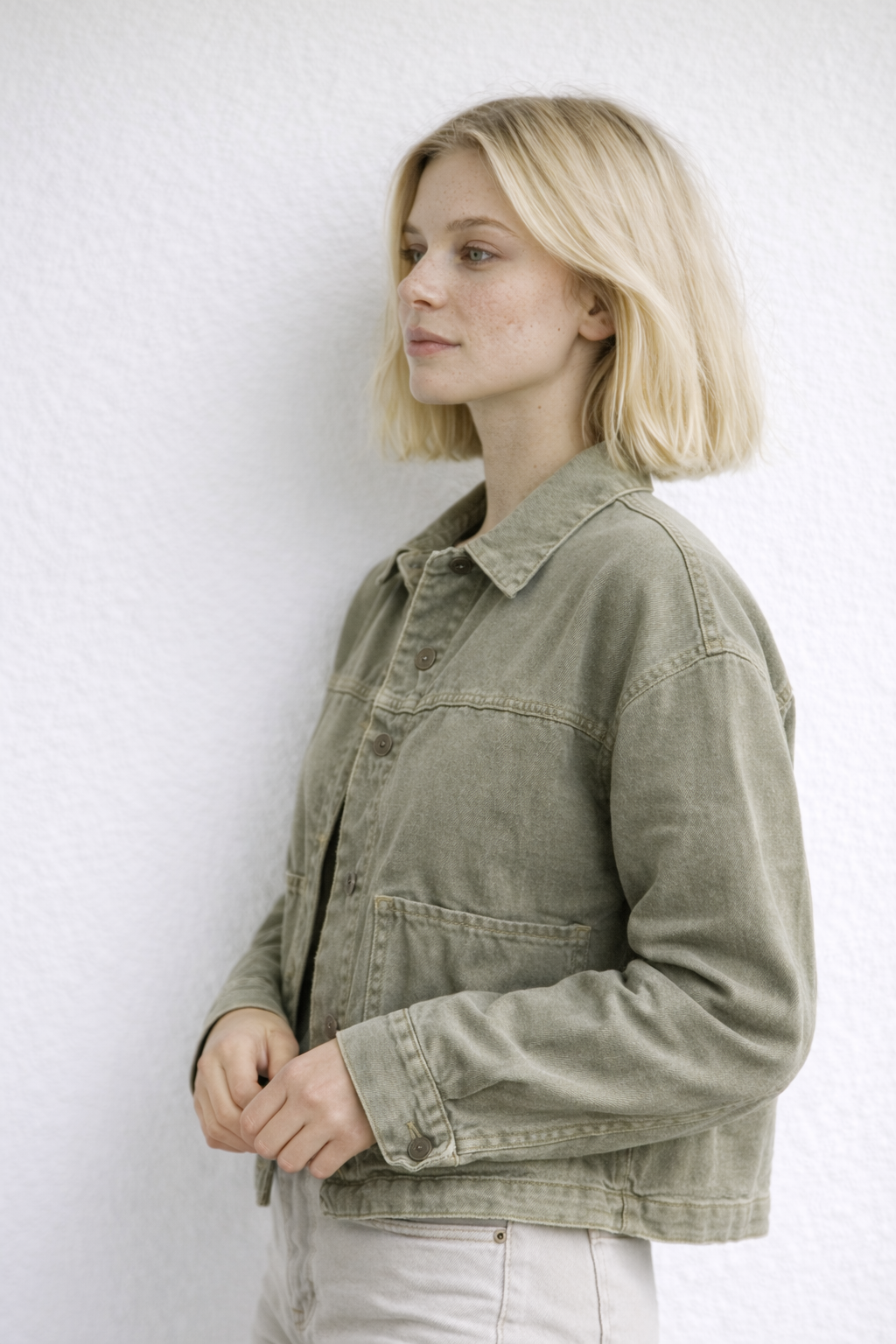 Sarah | Women's Classic Button-Front Denim Jacket