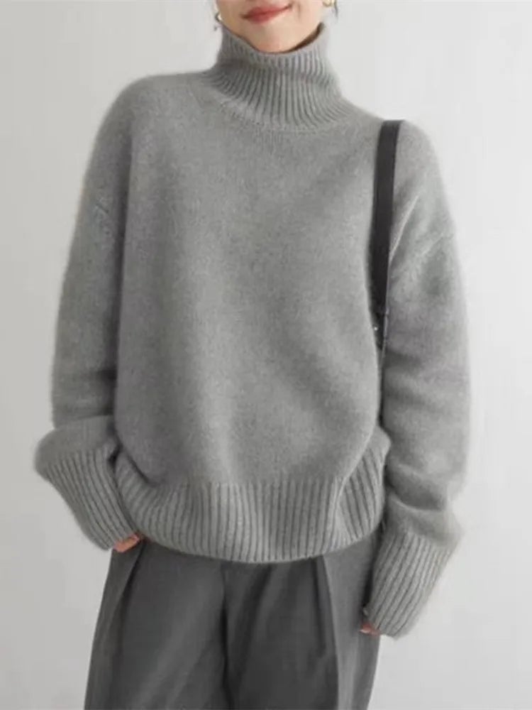 Isla | Women's Relaxed Turtleneck Cashmere Sweater