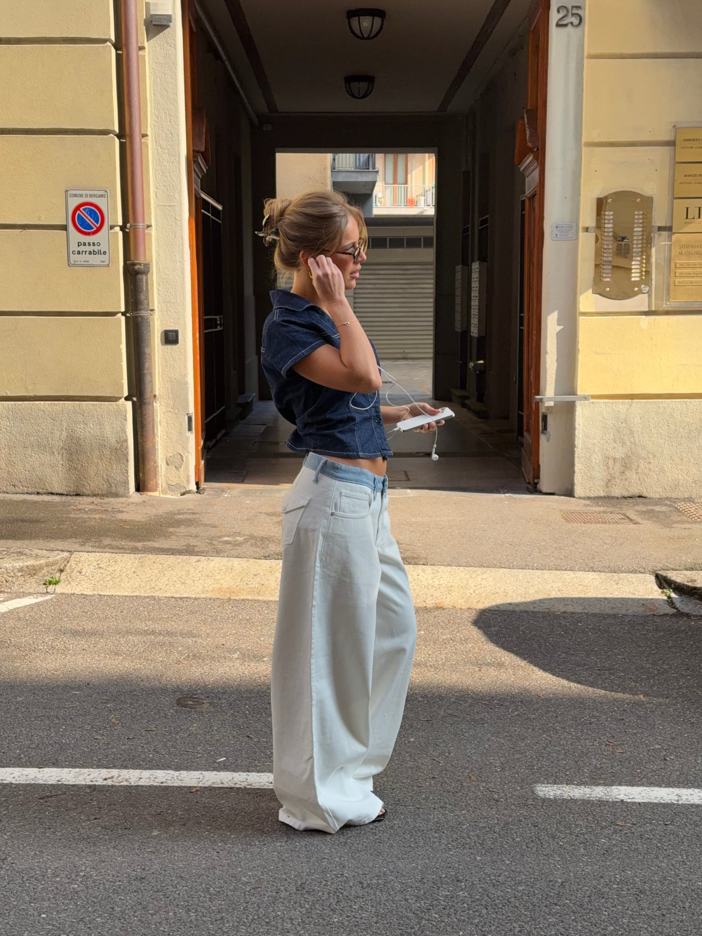 Jacqueline | Women's Low Rise Wide Leg Jeans