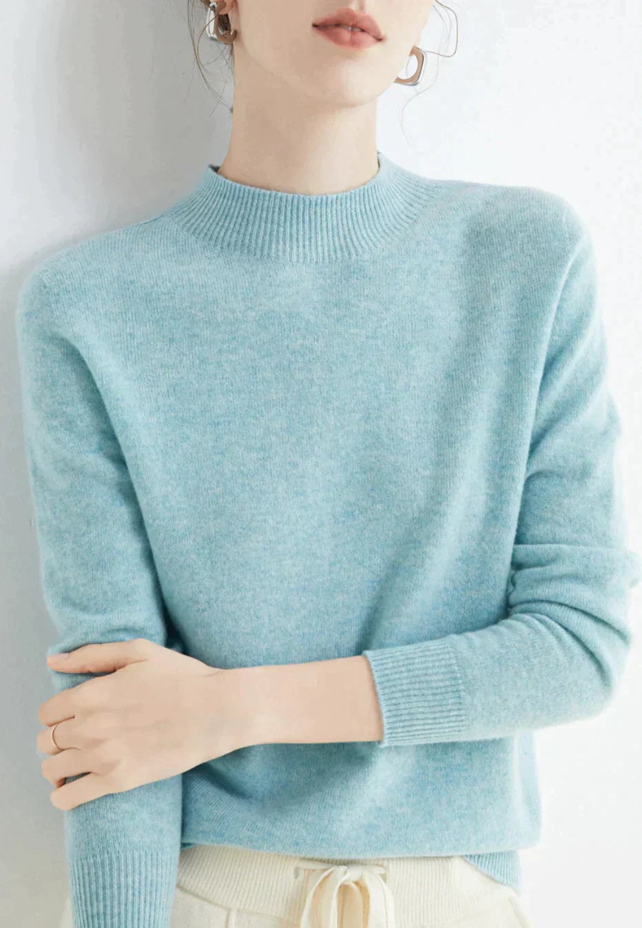 Sophia | Women's Soft Crew Cashmere Sweater