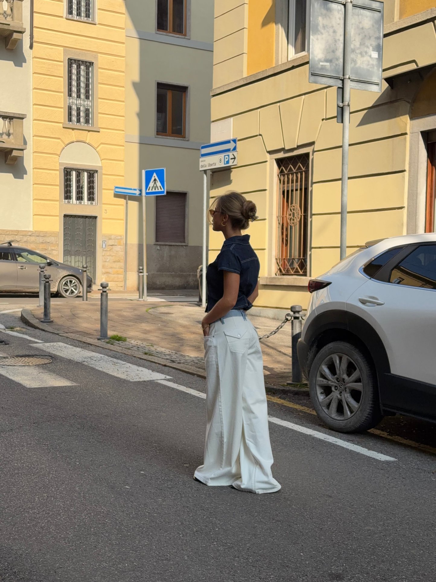 Jacqueline | Women's Low Rise Wide Leg Jeans