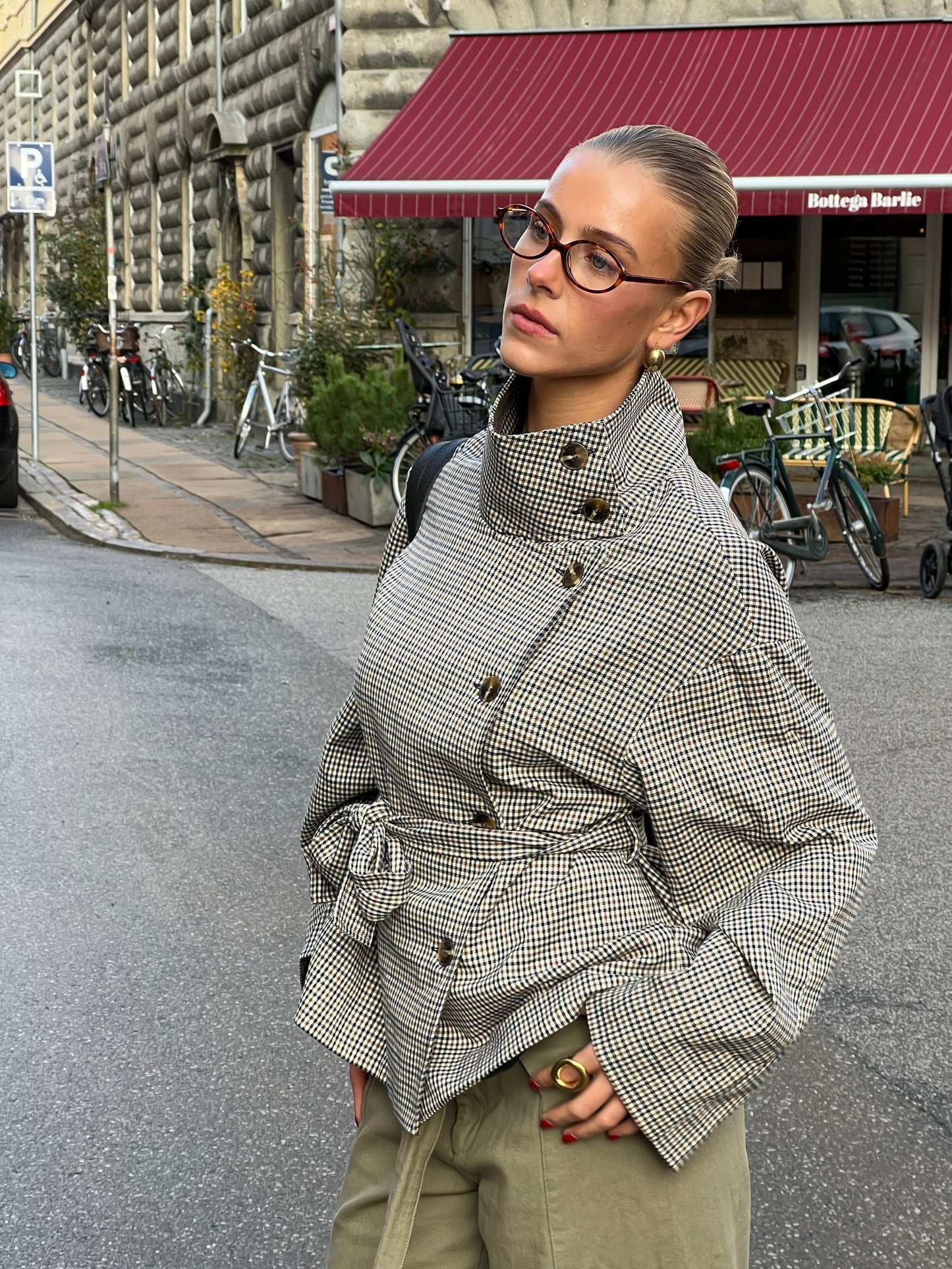 Daisy | Women's Cropped Trench Coat with Tie Waist