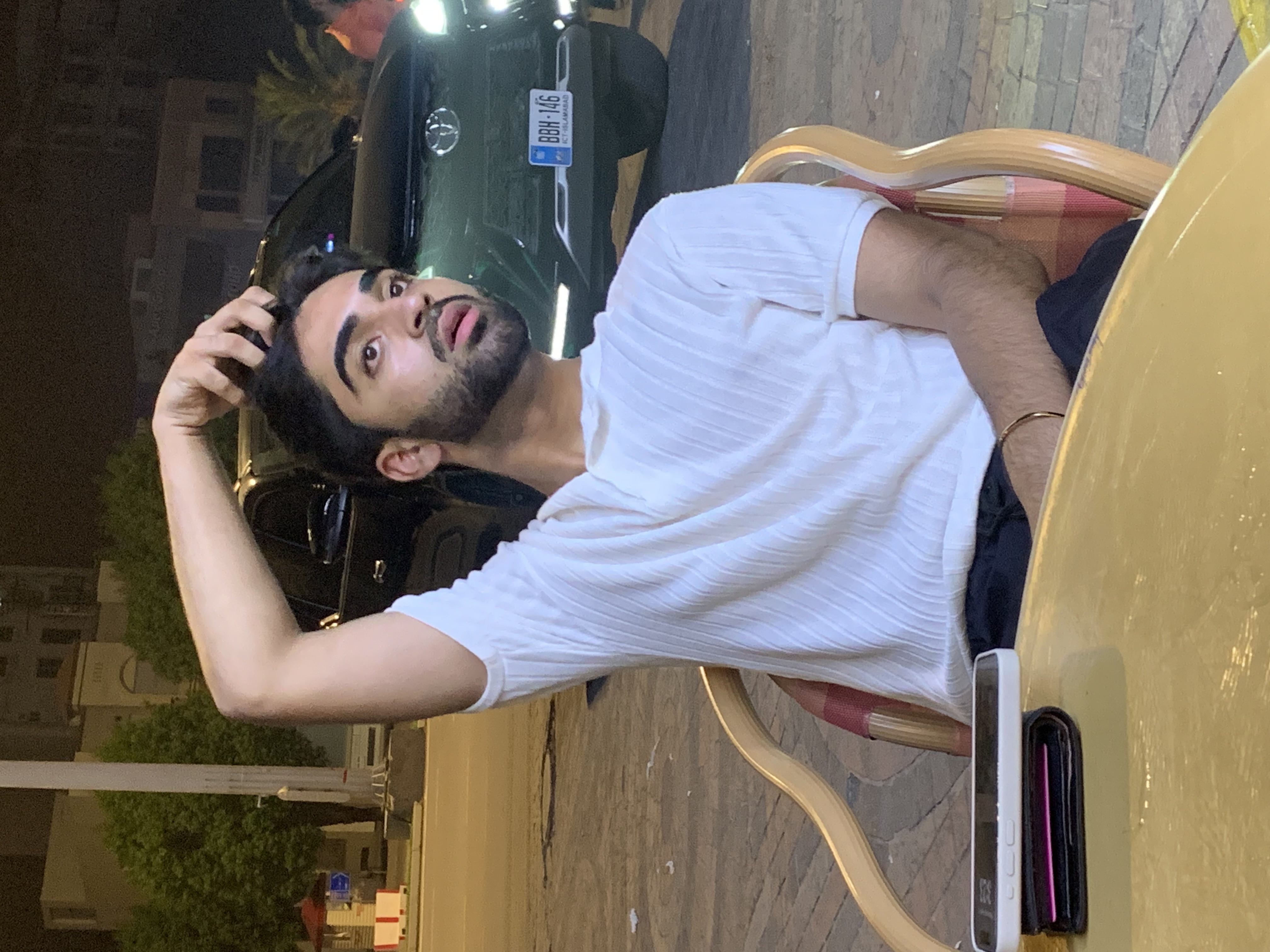awais