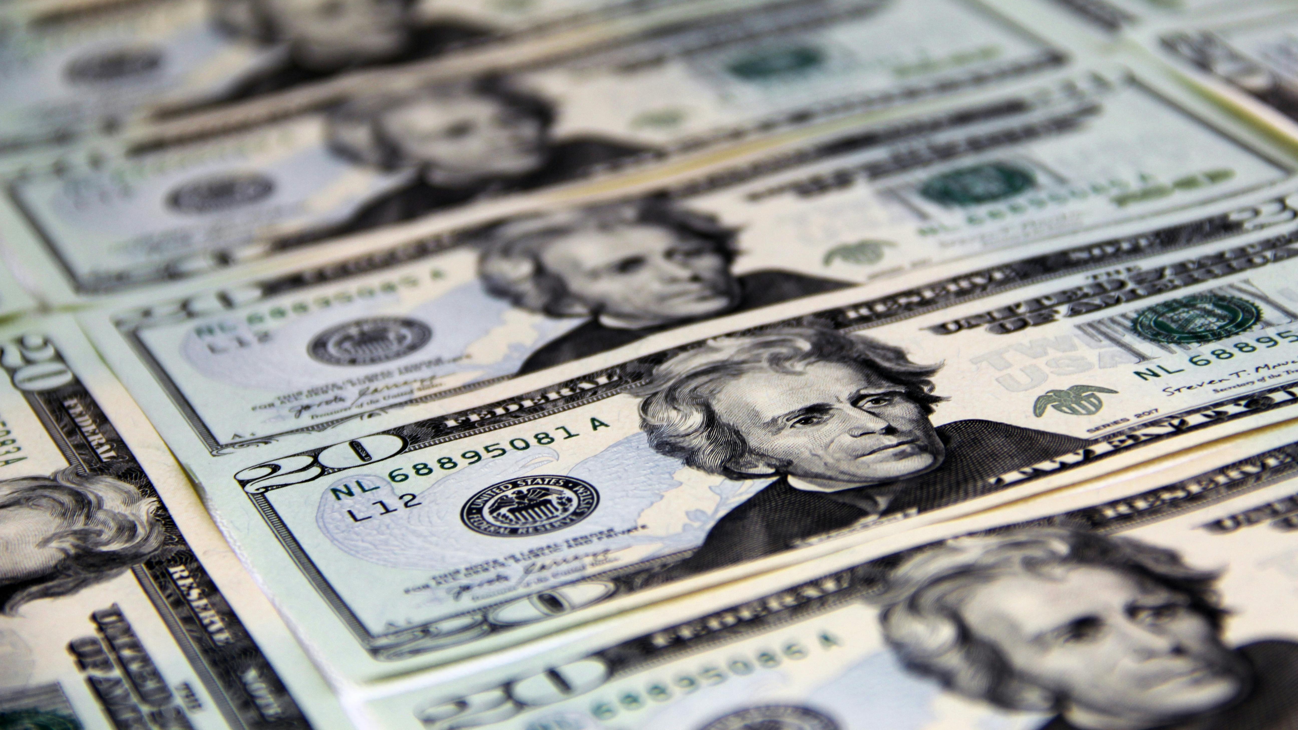 how to make money on whop
