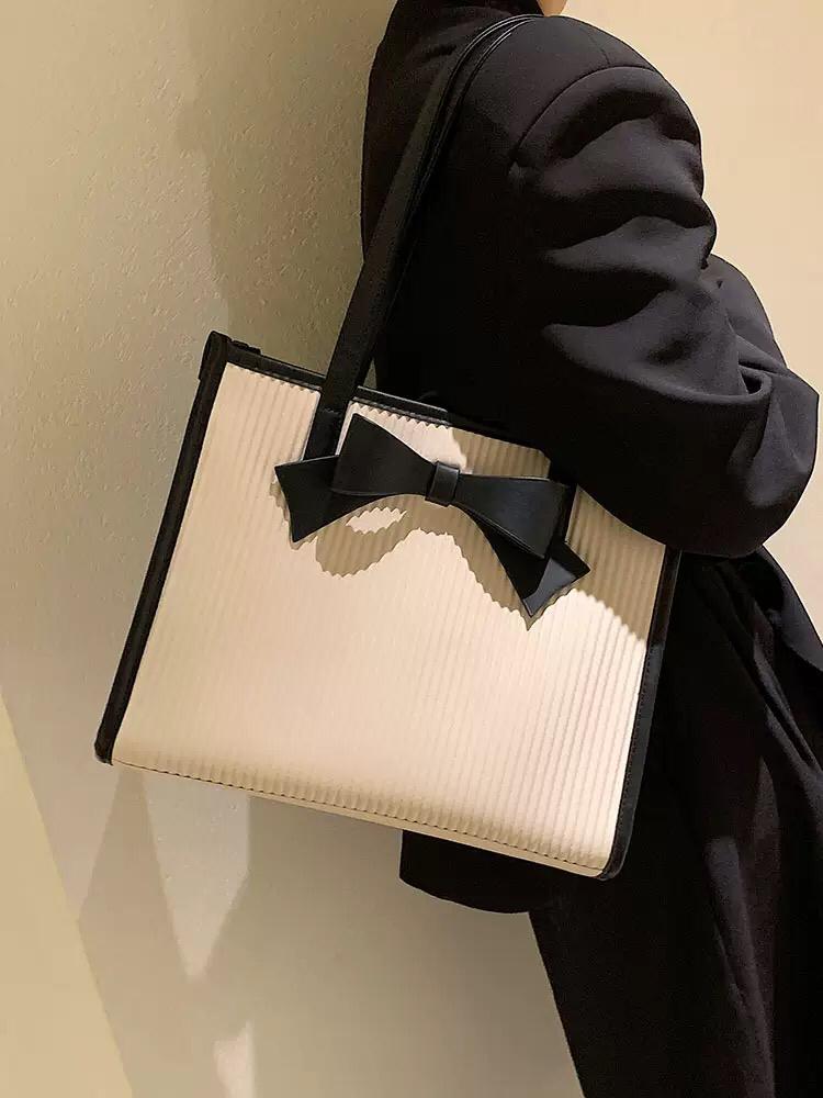 Aura Carry