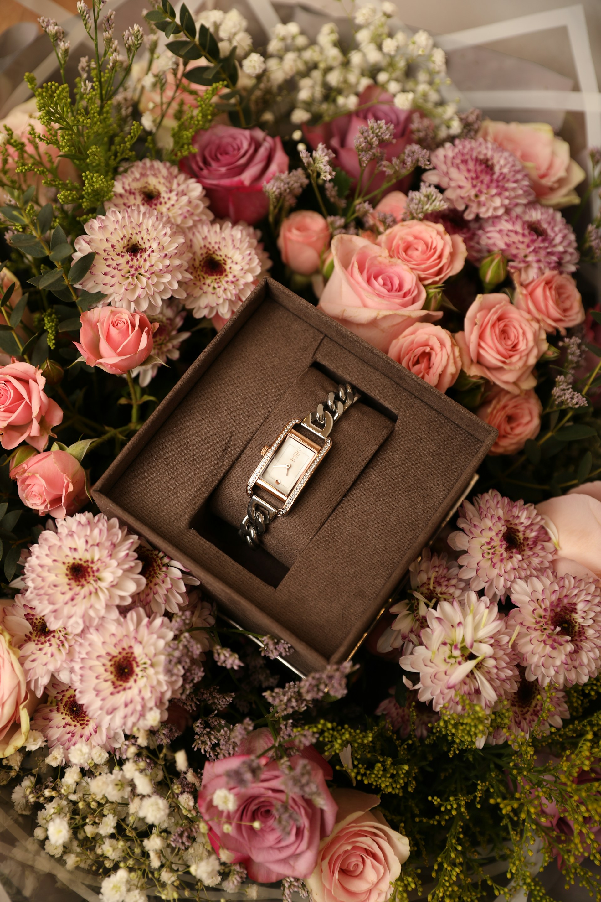 Stem & Stone Luxury Flower & Accessory Delivery