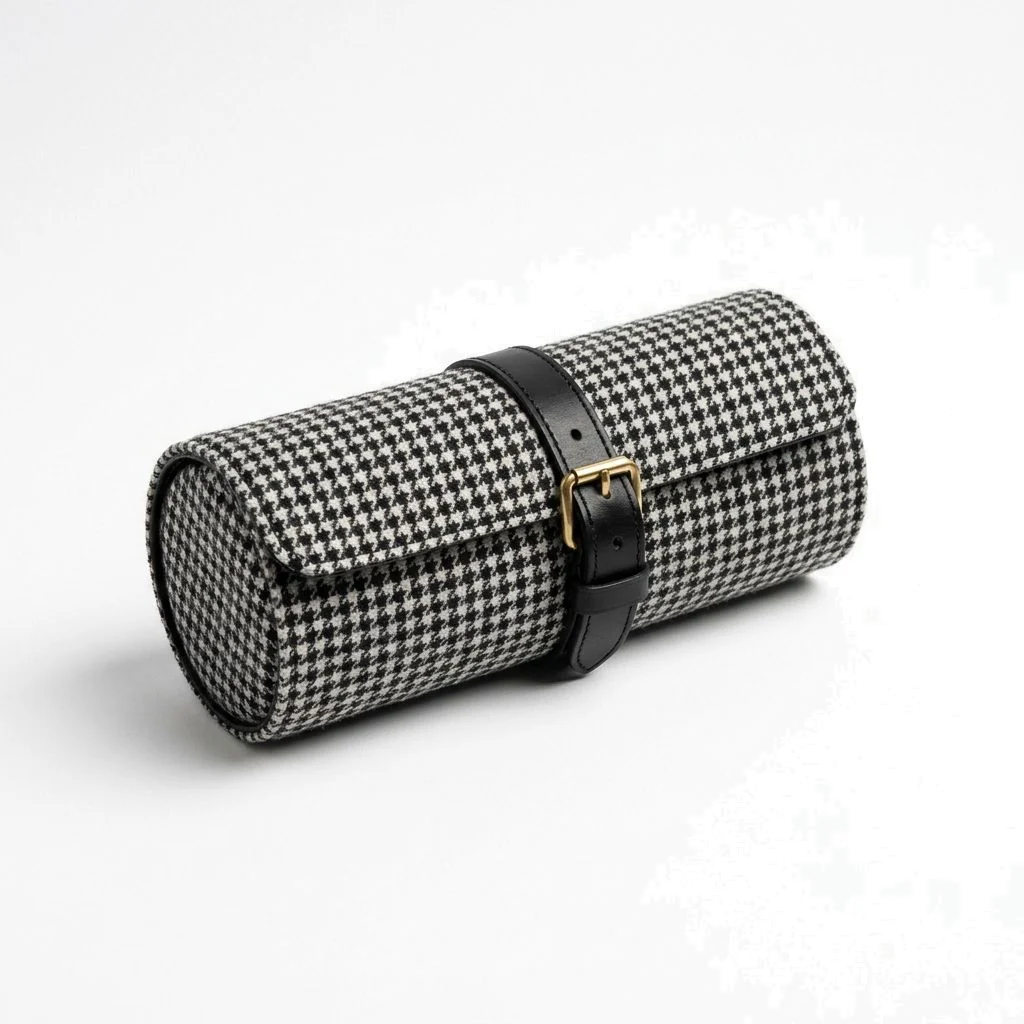 The Houndstooth Roll