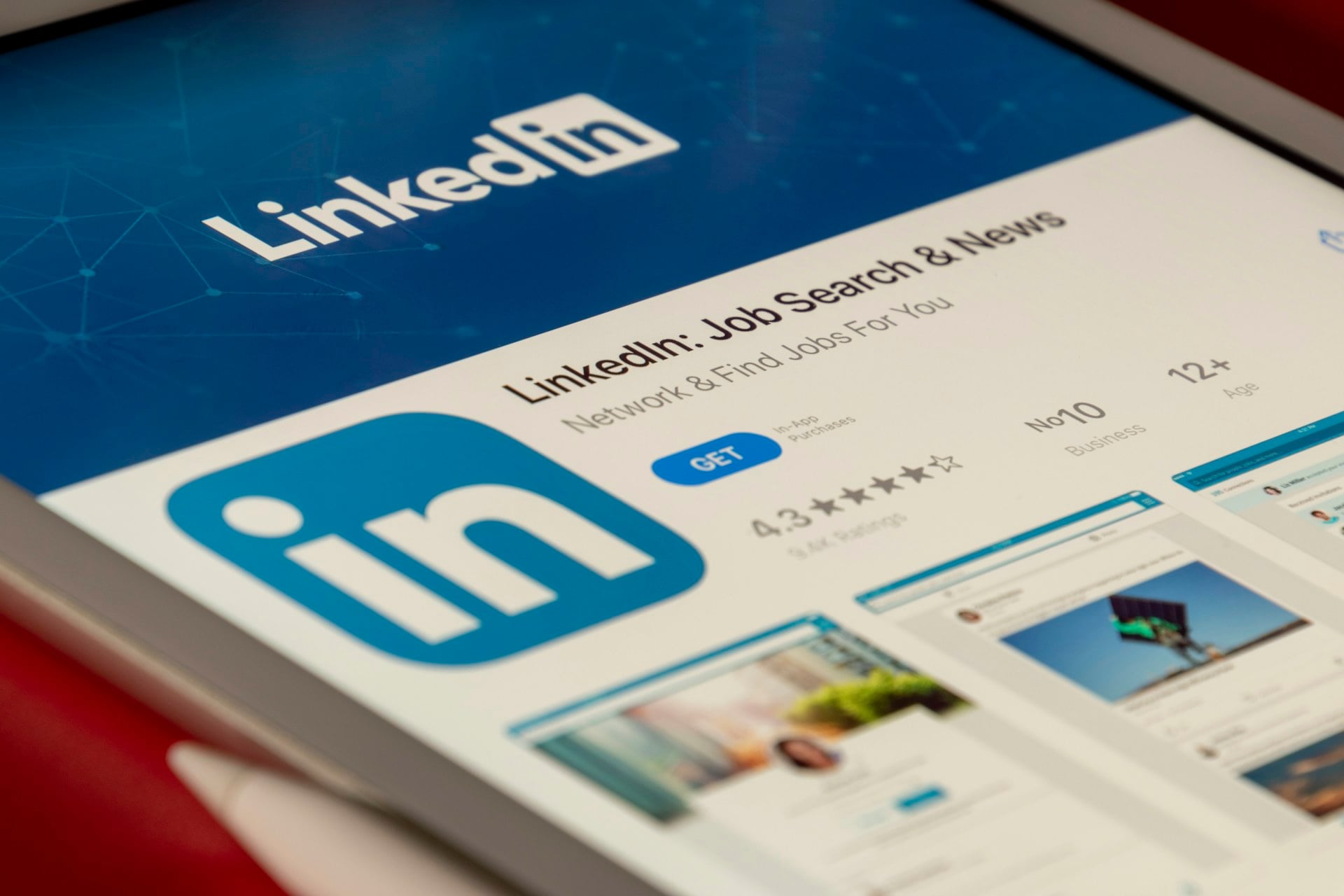 Website Builder & LinkedIn Optimization