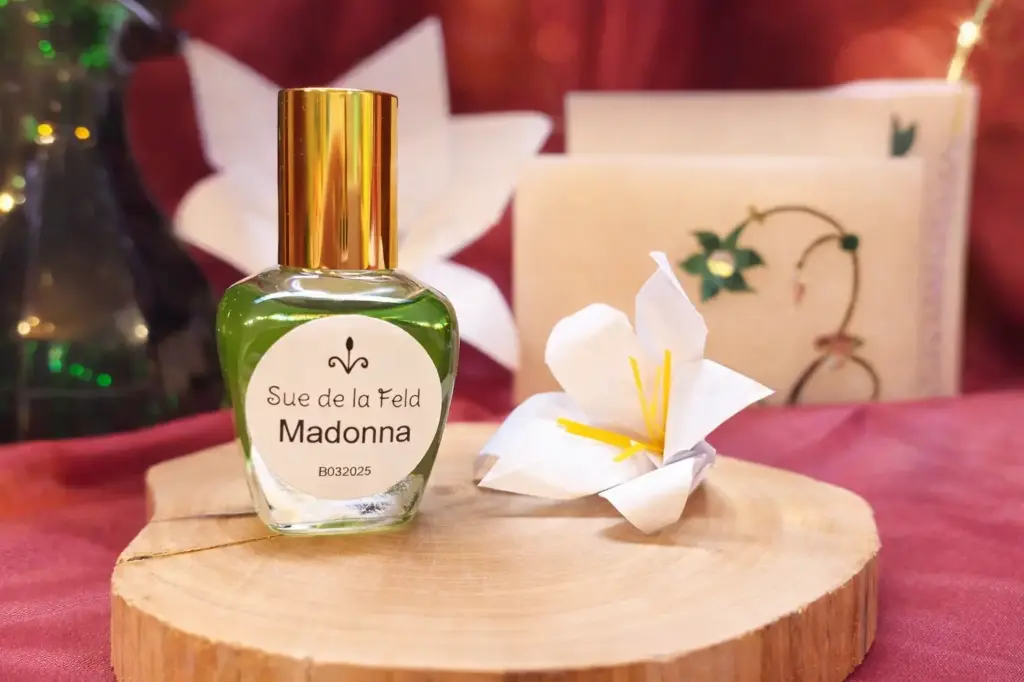 Madonna Natural Roll-On Perfume