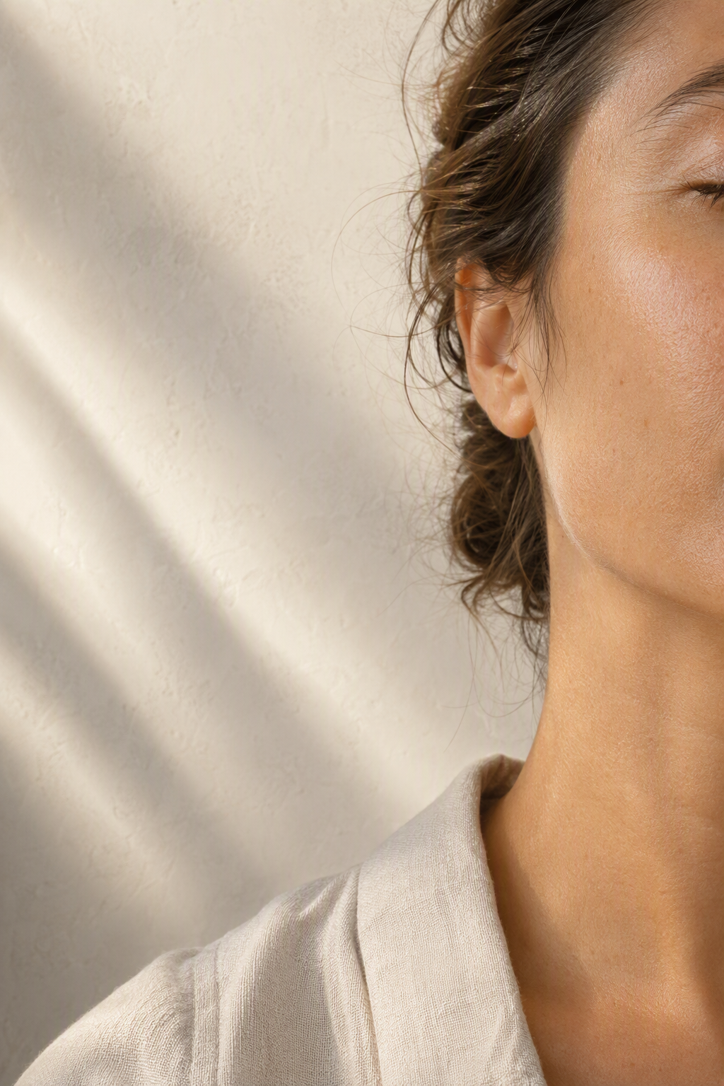 Adults Caring for Sensitive Skin Without Chasing Viral Actives