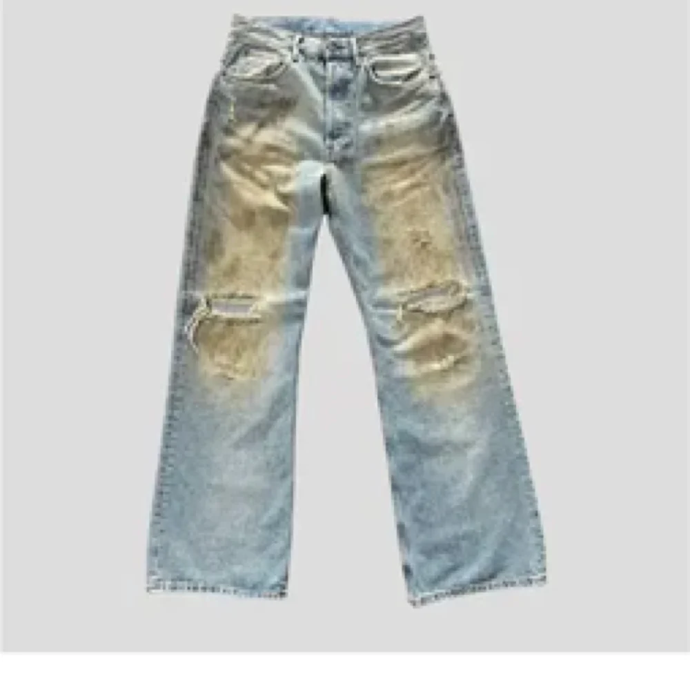 Mud-Wash Destroyed Denim
