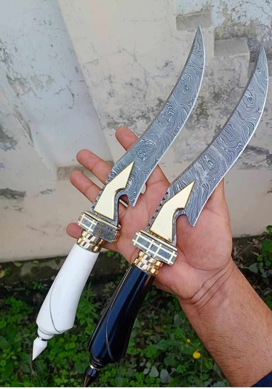 Damascus Double-Blade Dagger Set handmade in Wazirabad, Punjab, Pakistan