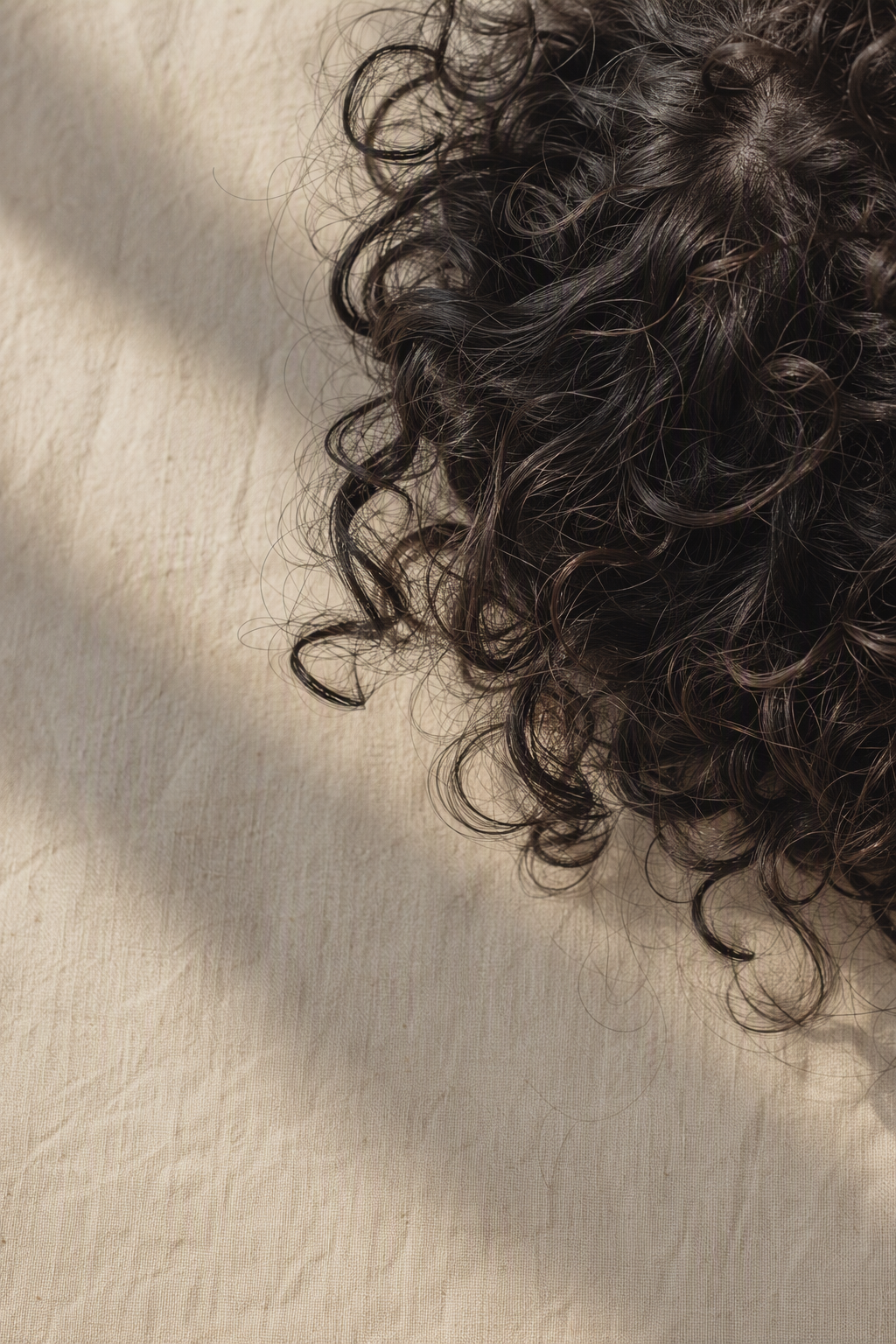 Fine Curls Looking Polished Without Heavy Creams