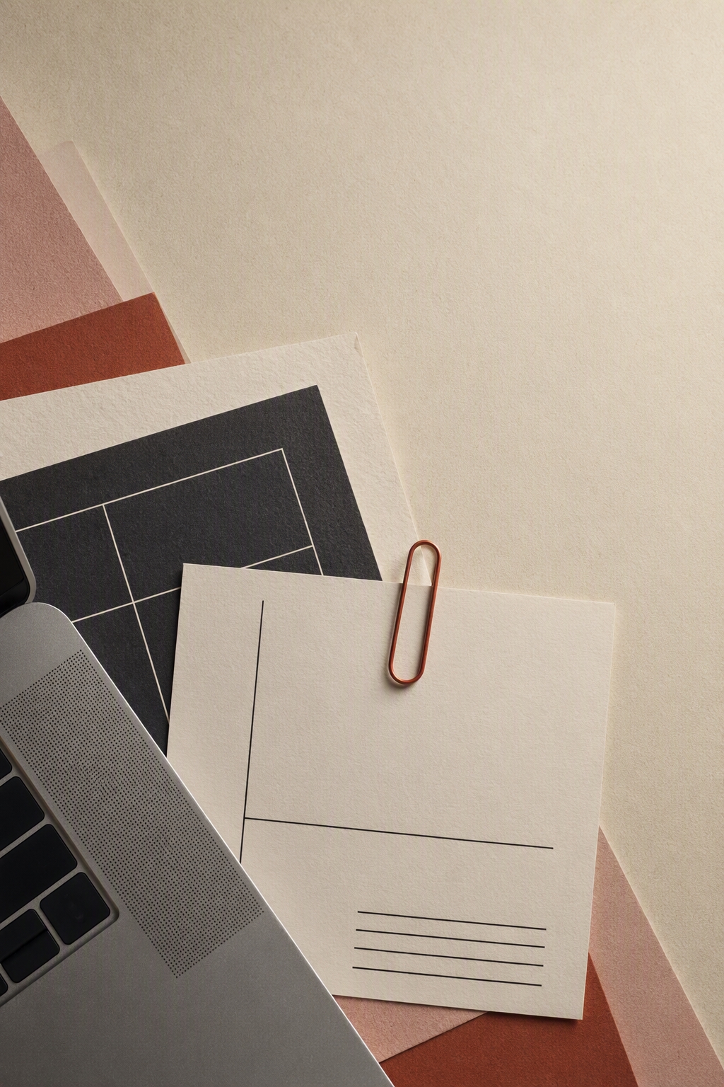 Freelancers Drafting Client Replies Without Hunting Through Files