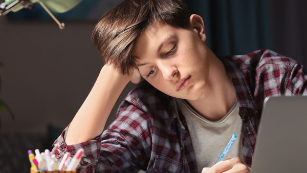  College Students Finishing Papers Without All Nighters