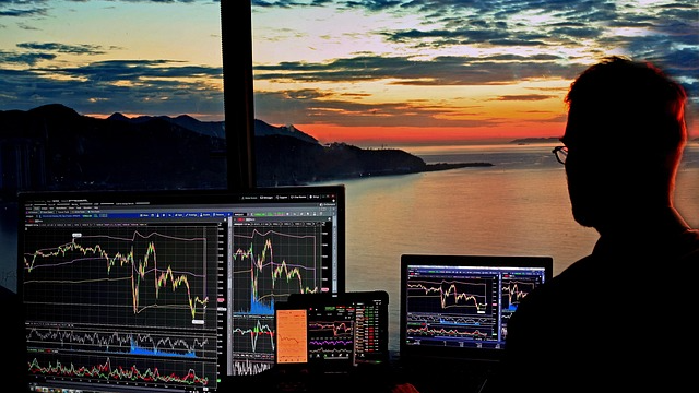 FLOWORO Trader