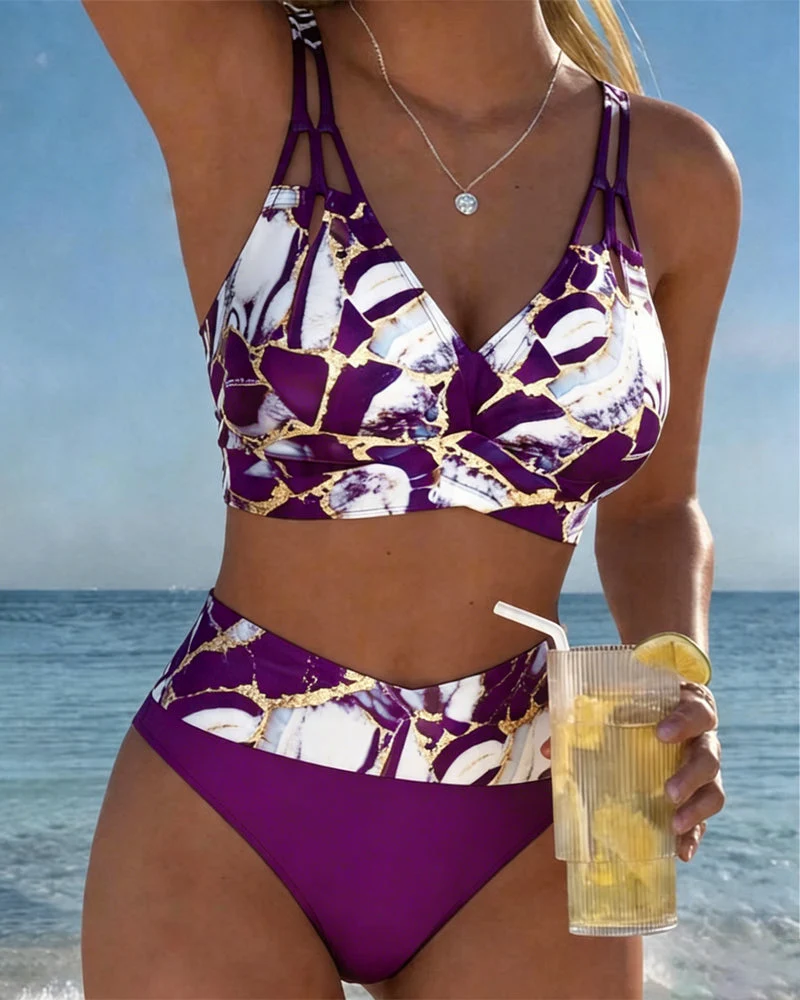 DÉCOUPE BIKINI BRETELLES