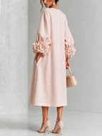 Jade - Robe Midi Rose Fleurie à Boutons et Manches Volumineuses
