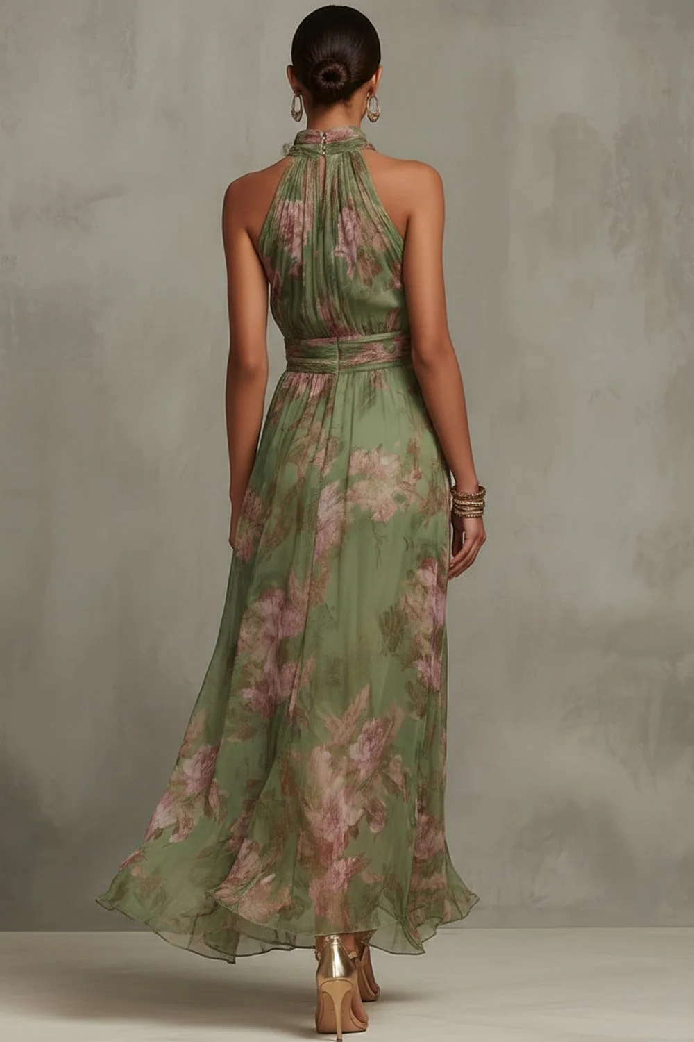 SERENA ∙ ROBE LONGUE VERTE À FLEURS EN MOUSSELINE AVEC COL LICOU