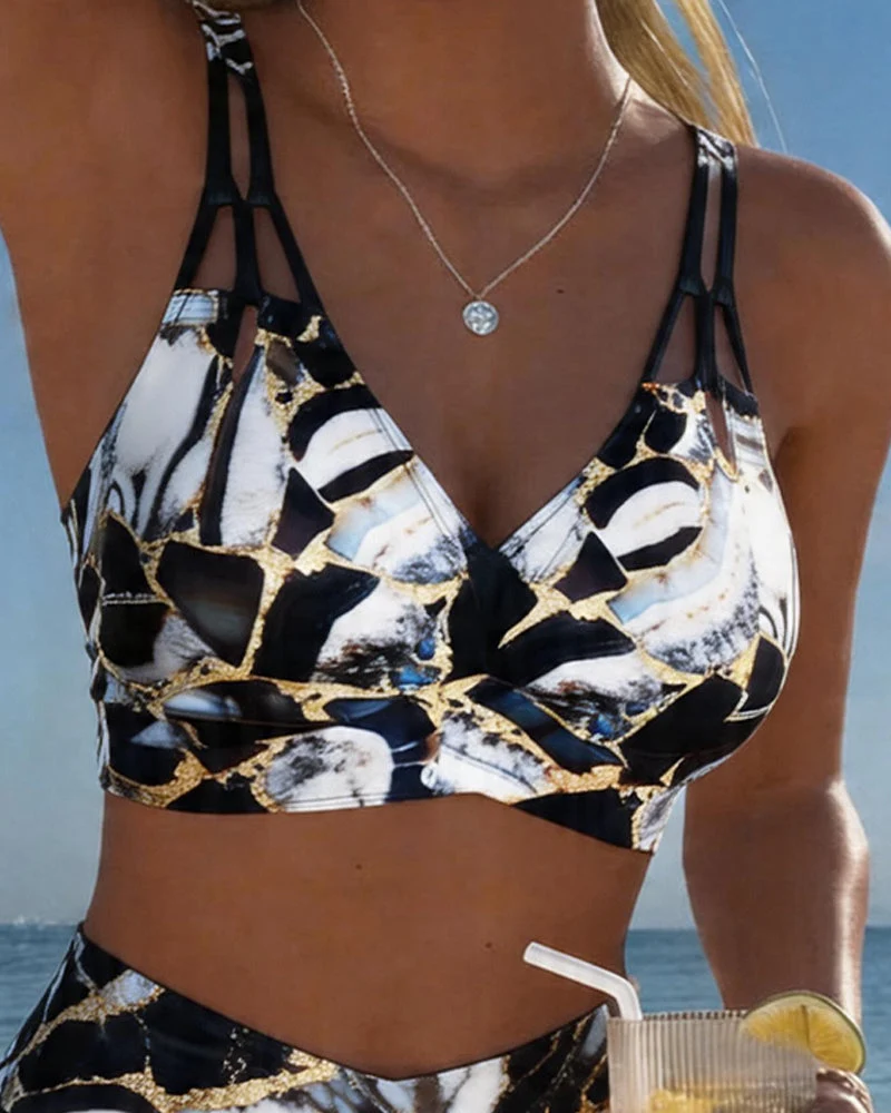 DÉCOUPE BIKINI BRETELLES