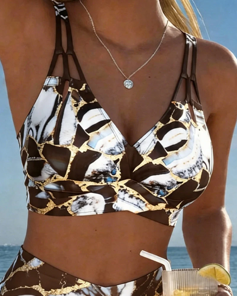DÉCOUPE BIKINI BRETELLES