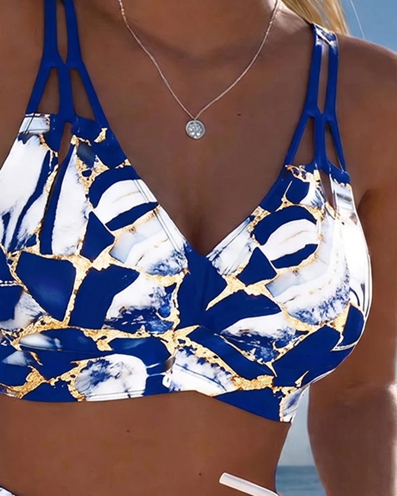 DÉCOUPE BIKINI BRETELLES