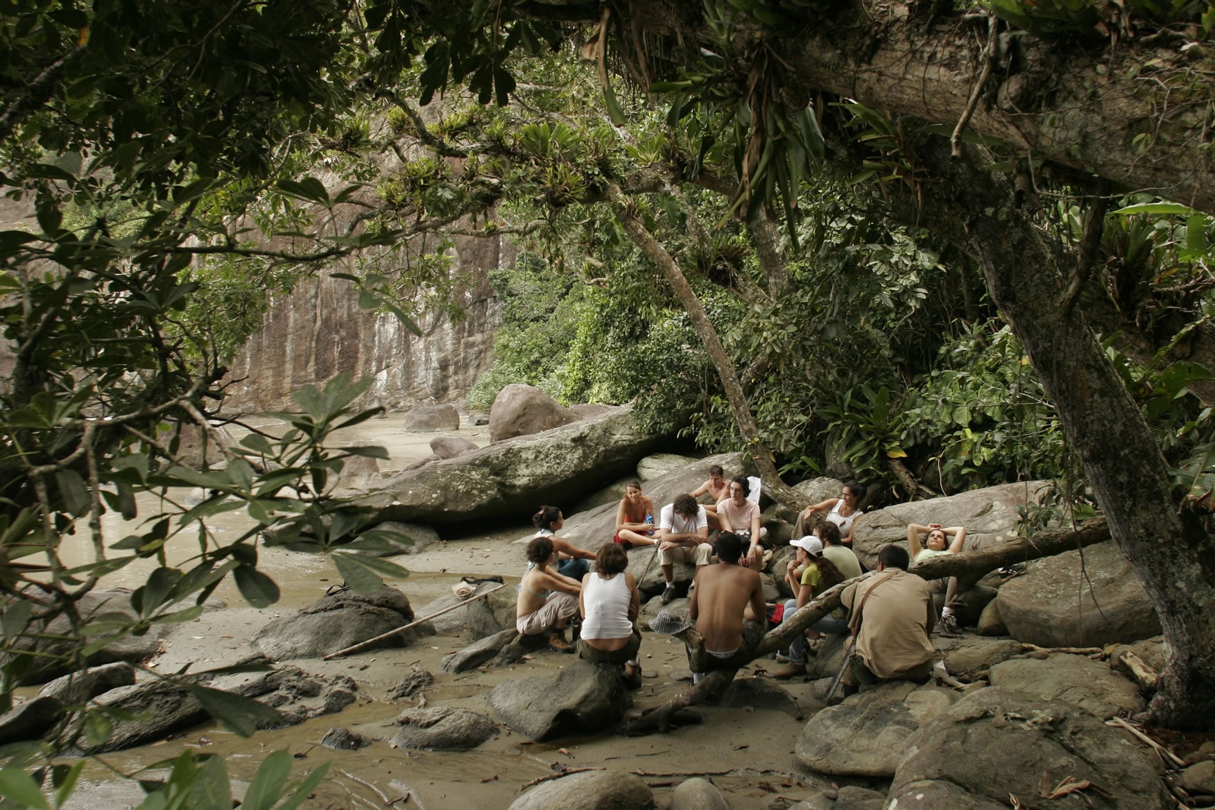 Formação Completa de Facilitadores: Vivências com a Natureza