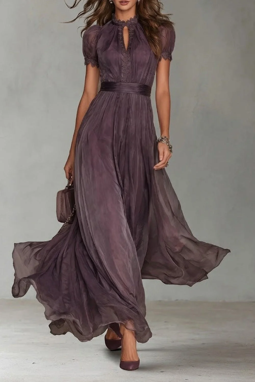 FLAVIA - ROBE LONGUE VIOLETTE AVEC ENCOLURE GOUTTE ET BORDURE EN DENTELLE DE MOUSSELINE