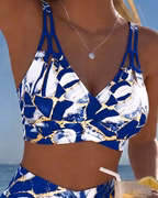 DÉCOUPE BIKINI BRETELLES