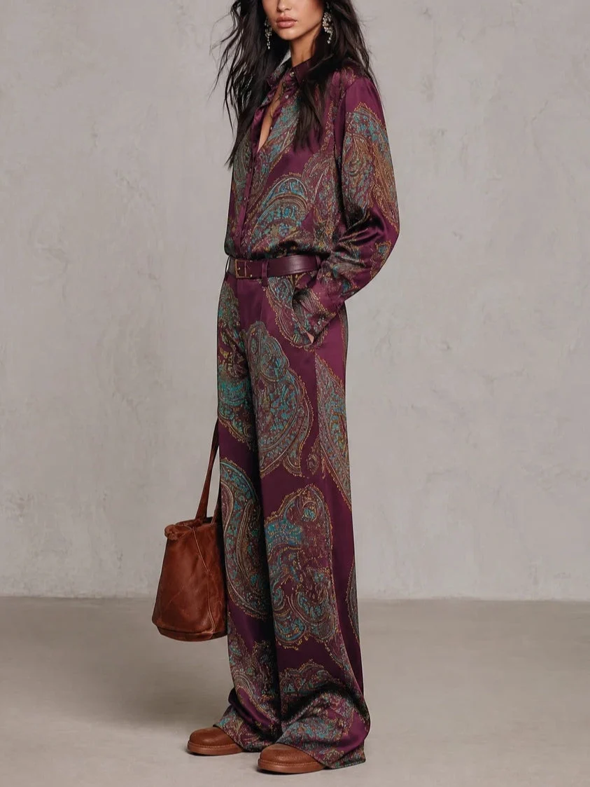Ensemble satiné à imprimé cachemire bordeaux