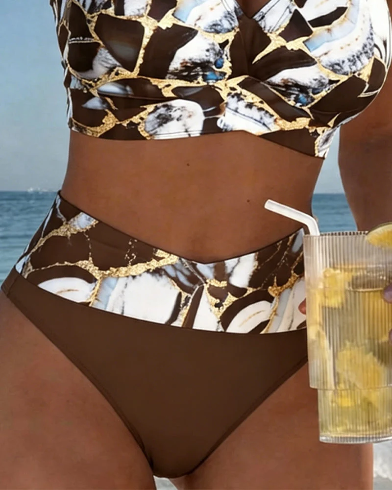 DÉCOUPE BIKINI BRETELLES