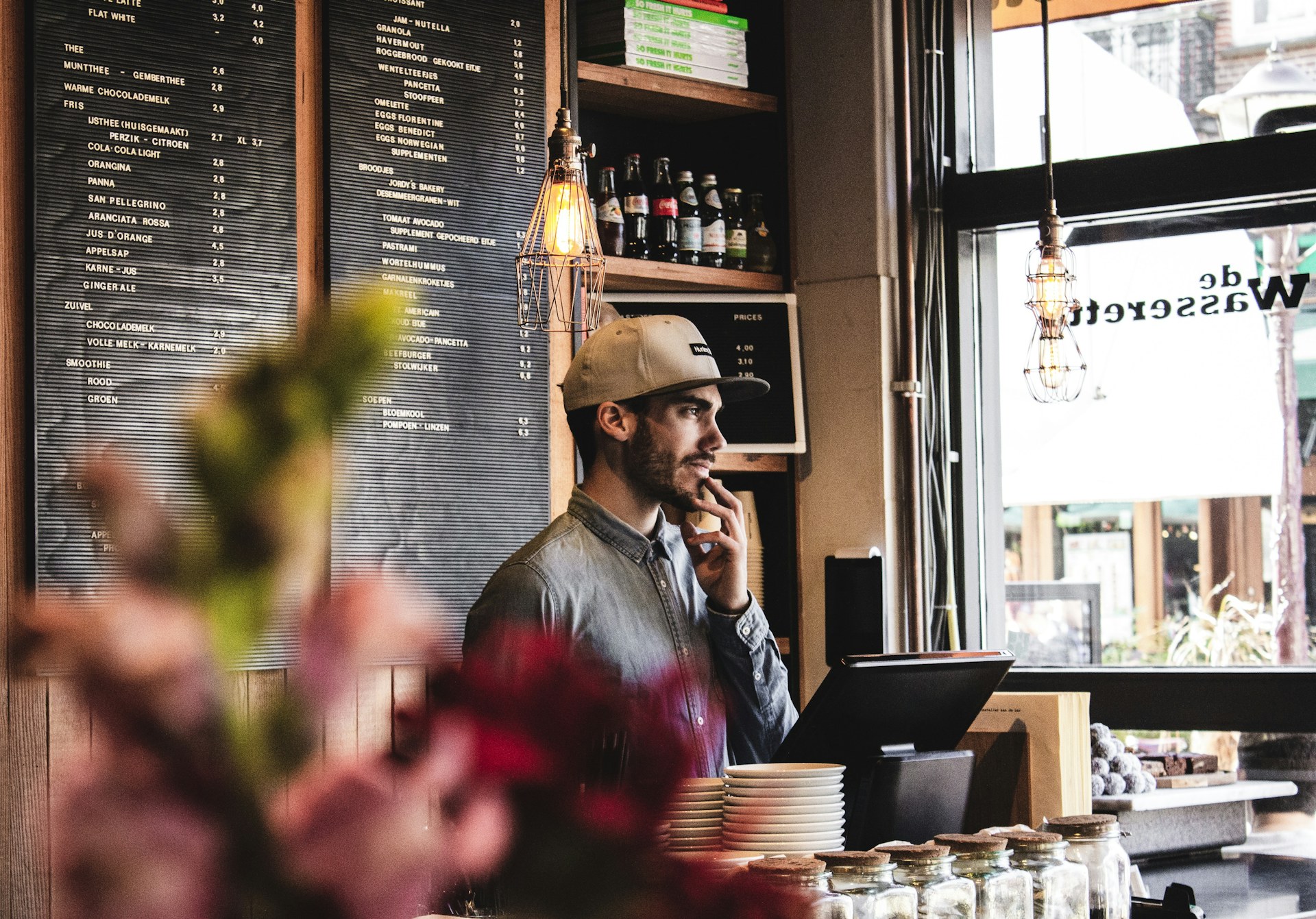 Why Your Restaurant isn't Making Sales and Keeps Losing Money