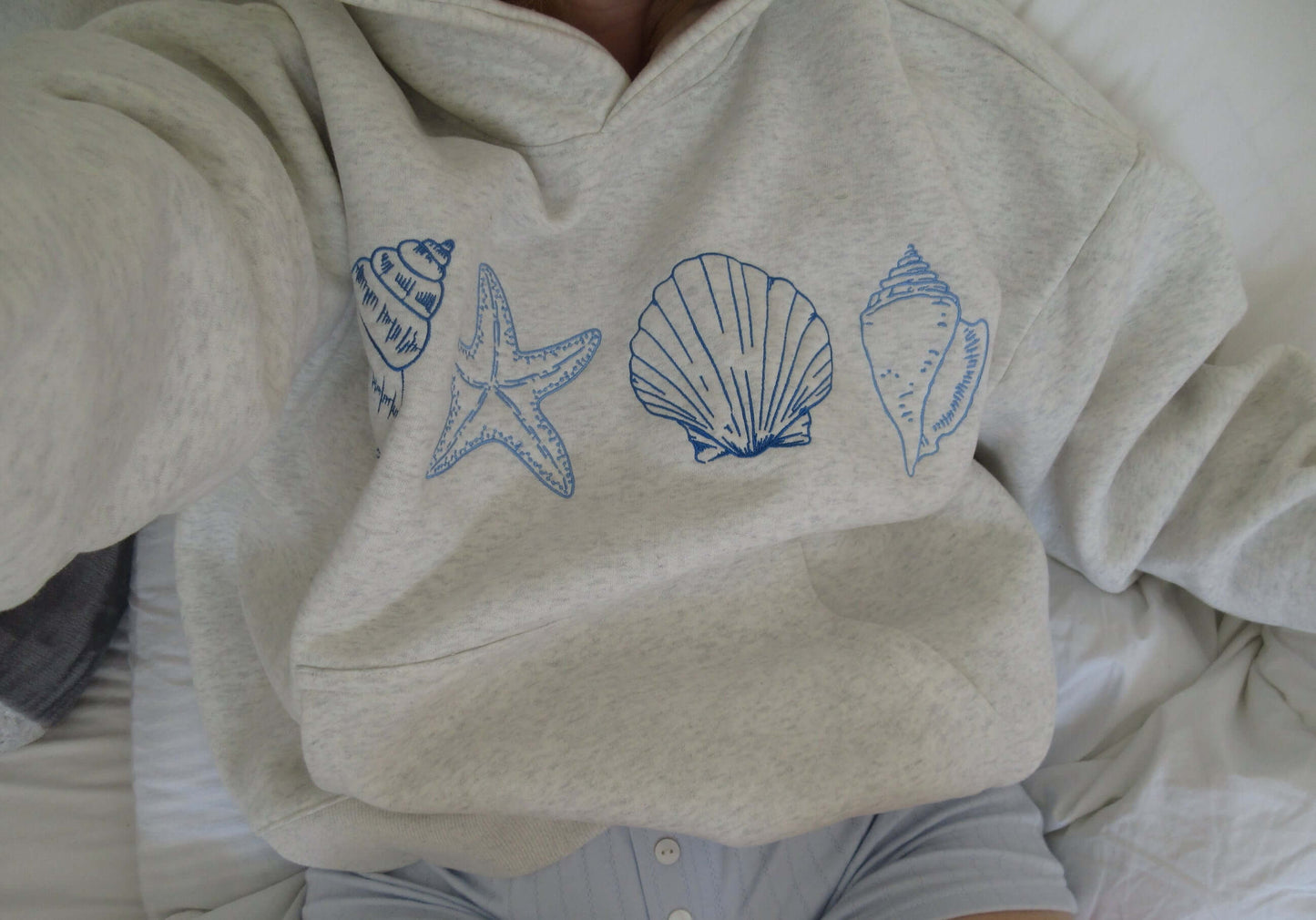 Mila | Women's Seashell Embroidery Hoodie