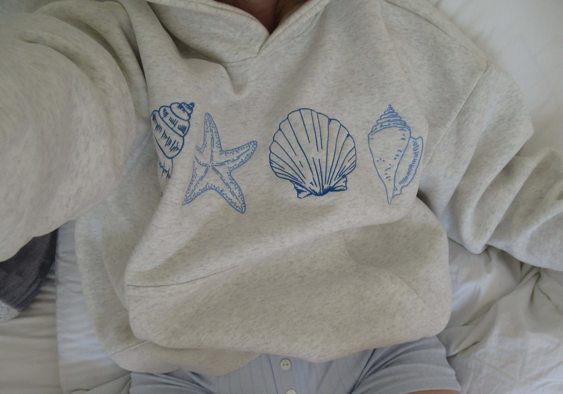 Mila | Women's Seashell Embroidery Hoodie