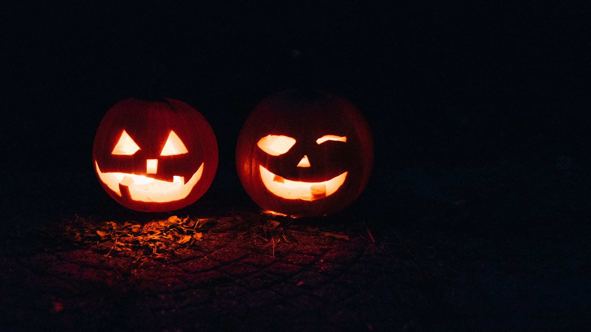Halloween Scene Decoration Bundle