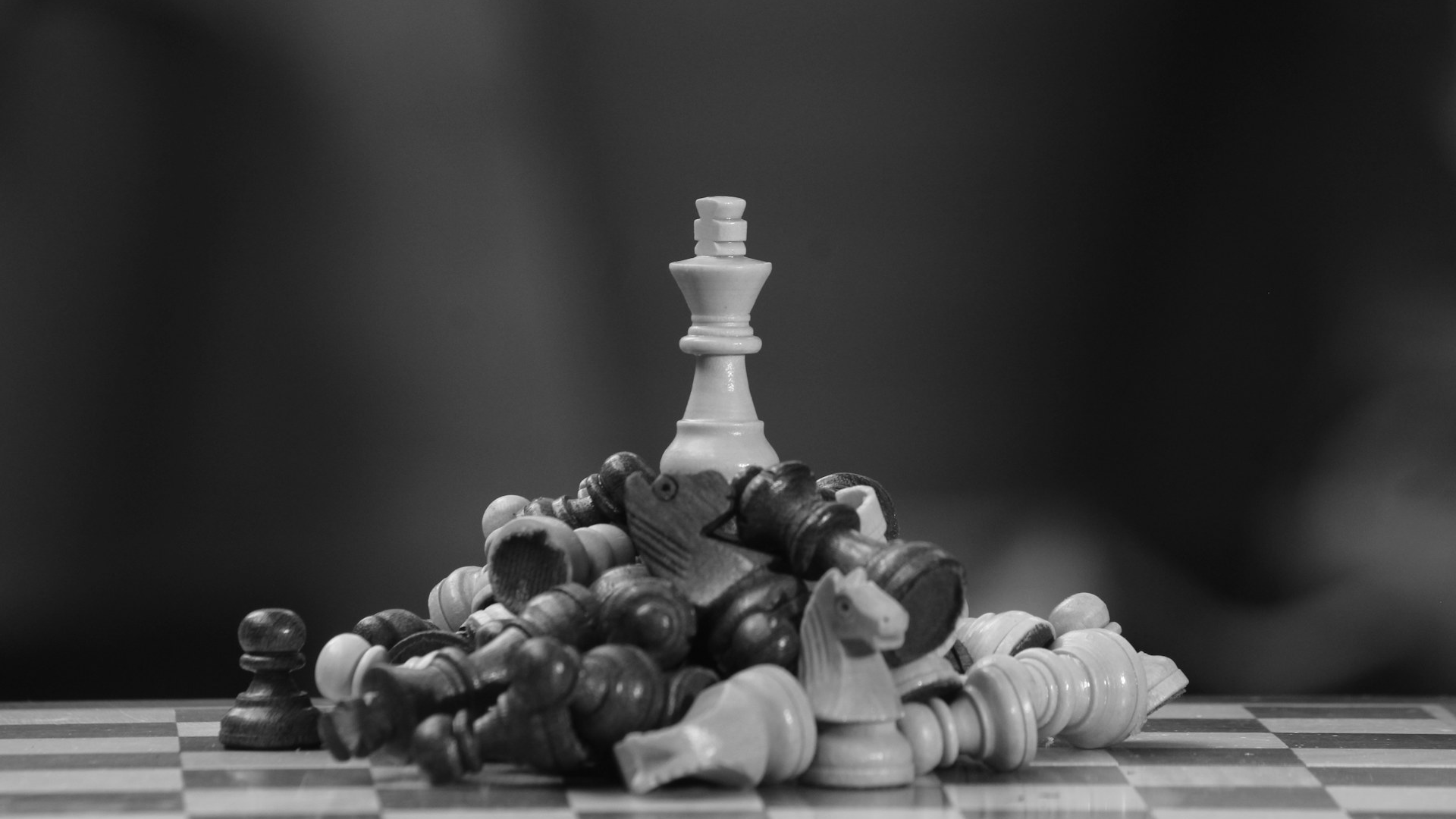 30-Day Chess Workbook: Stop Losing To Blunders