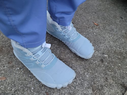 Customer photo review of Caspar Flex - Non-slip & waterproof winter barefoot shoe (Unisex).