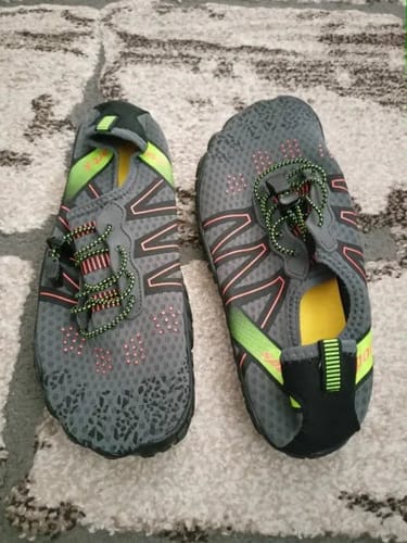 Customer photo review of Feel Pro - healthy & comfortable barefoot shoes