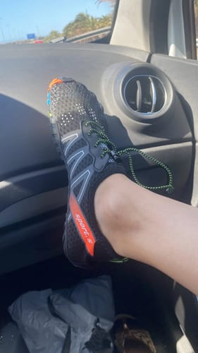 Customer photo review of Feel Pro - healthy & comfortable barefoot shoes