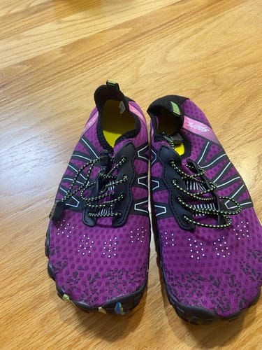 Customer photo review of Feel Pro - healthy & comfortable barefoot shoes