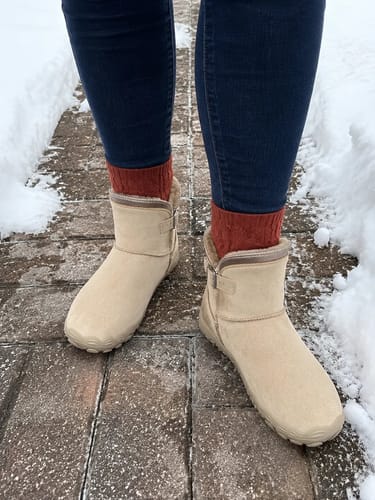 Customer photo review of Snug Boot - Non-slip & waterproof winter barefoot shoe (Unisex)
