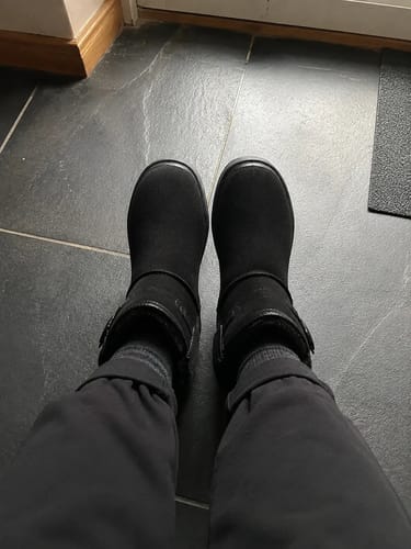 Customer photo review of Snug Boot - Non-slip & waterproof winter barefoot shoe (Unisex)