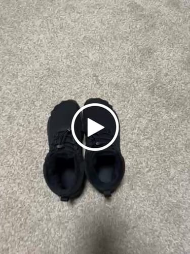 Customer video review of Caspar Flex - Non-slip & waterproof winter barefoot shoe (Unisex)