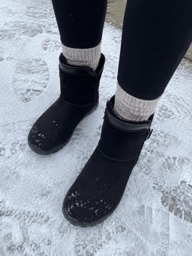 Customer photo review of Snug Boot - Non-slip & waterproof winter barefoot shoe (Unisex)