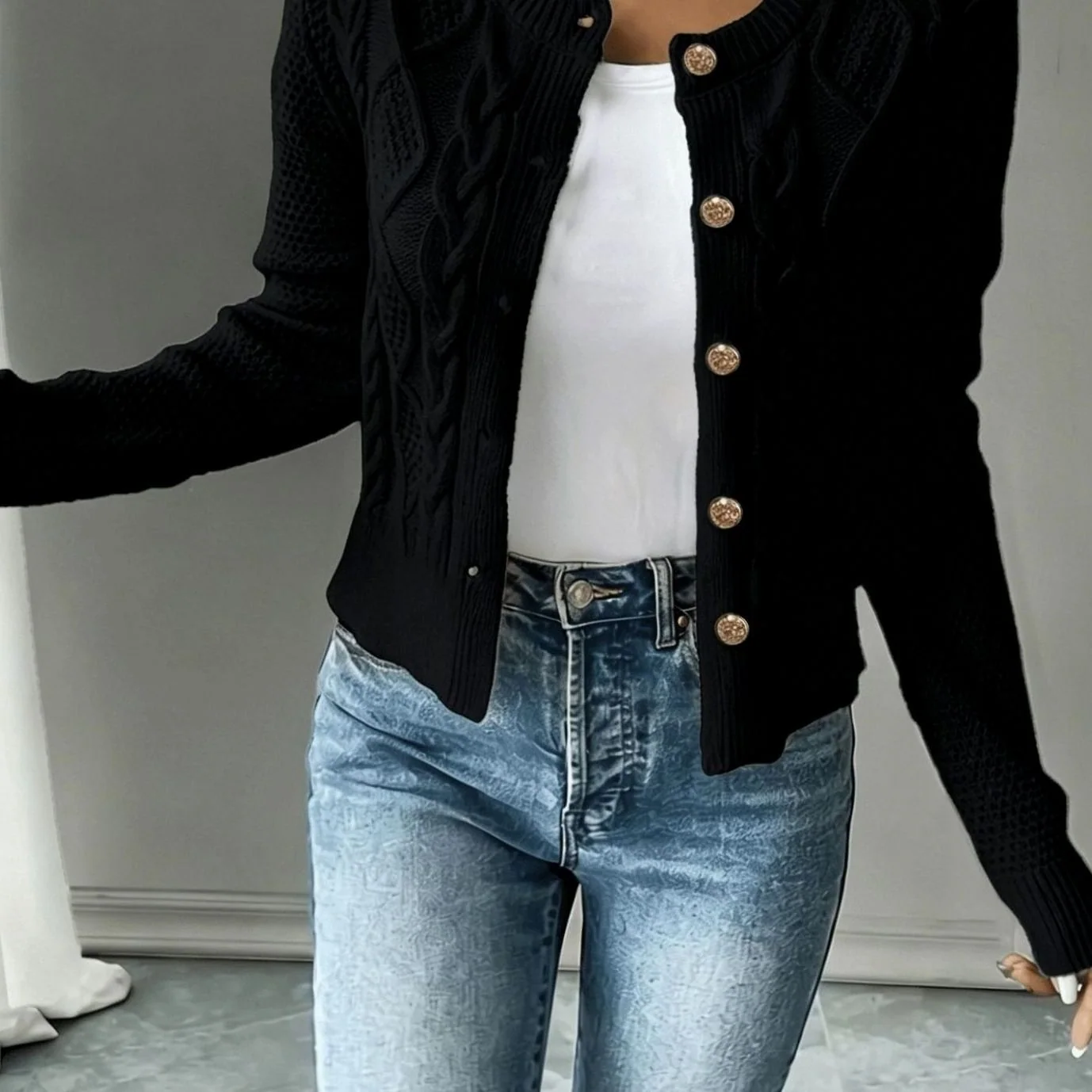 Brielle | Women's Cable-Knit Button-Front Cropped Cardigan