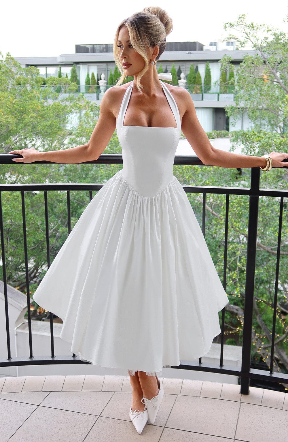 Women's Cocktail Dress with Halter Neck Design