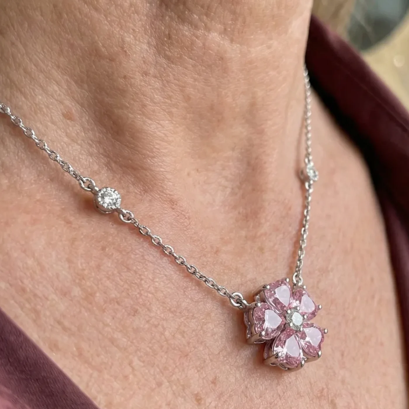 Petalglow Flower Pendant Necklace | White Gold