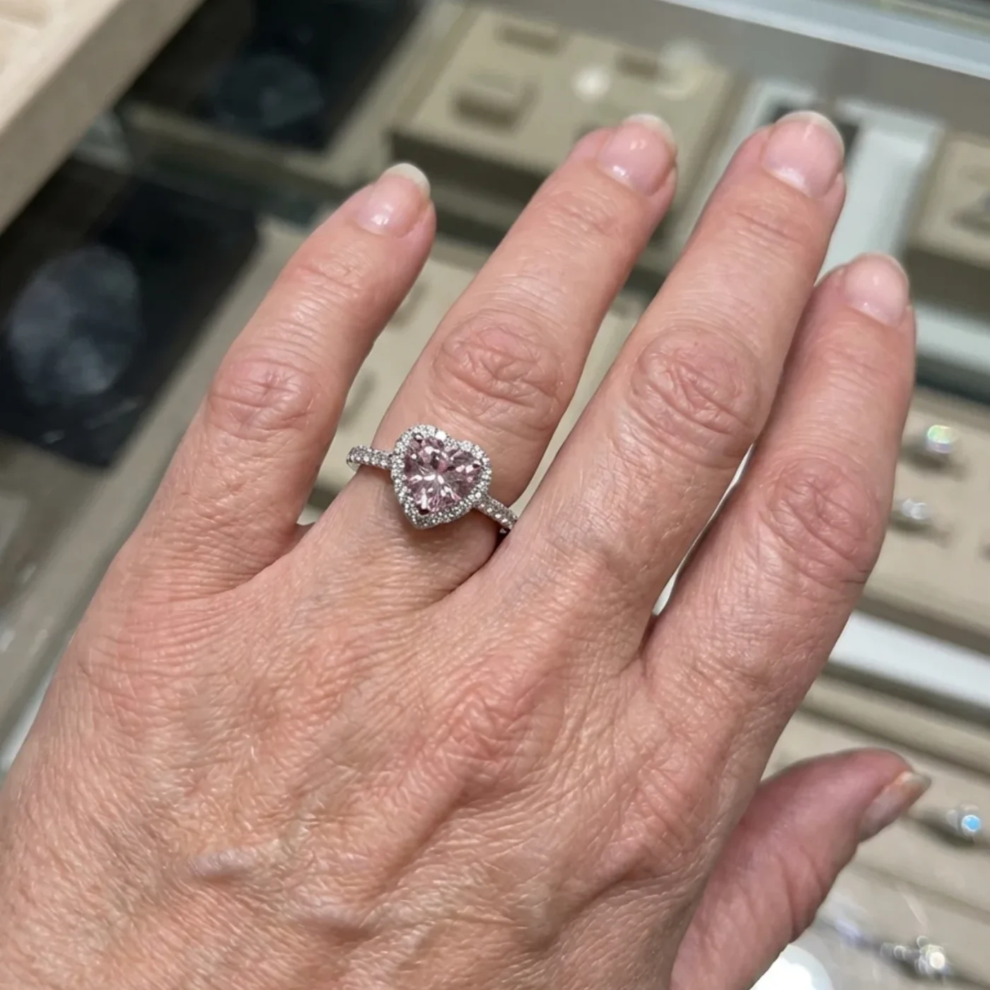 Rosekiss Heart Ring | White Gold