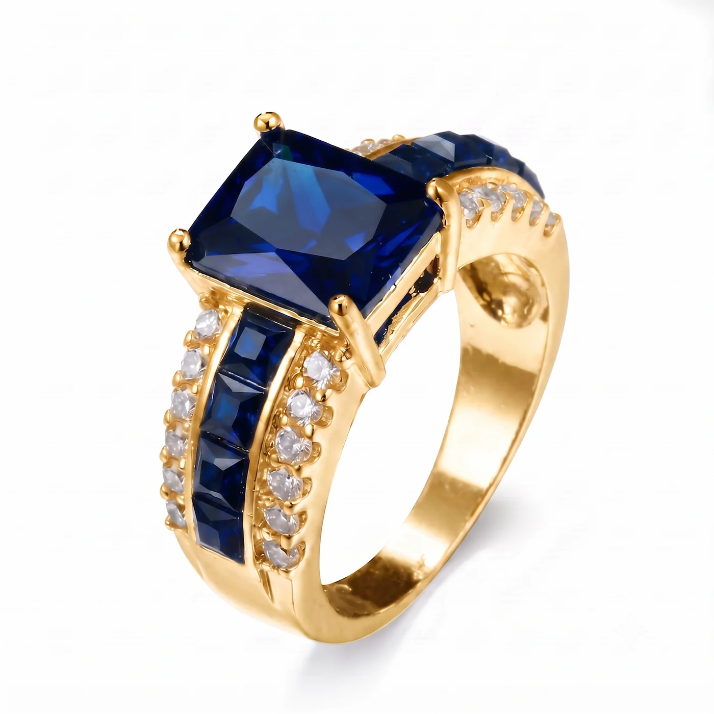 Kassira Bluemont Ring | Gold